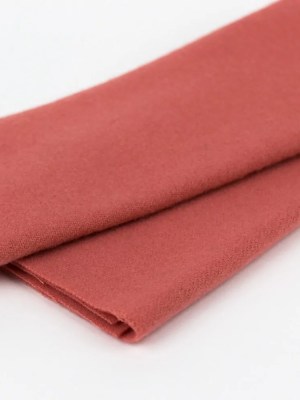 Merino Wool Fabric: Sue Spargo LN25 – Salmon Merino Wool Fabric: Sue Spargo LN25 – Salmon
