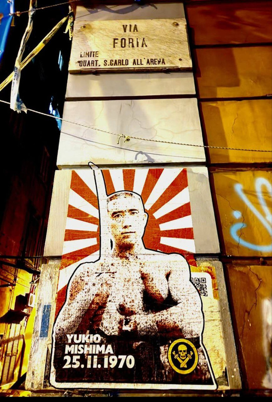 Yukio Mishima: La vita e il sacrificio di un Guerriero per la Tradizione Giapponese Yukio Mishima: La vita e il sacrificio di un Guerriero per la Tradizione Giapponese