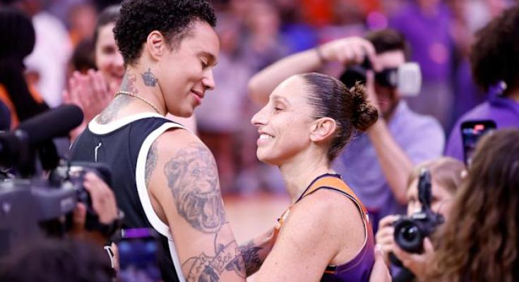 Brittney Griner and Diana Taurasi have reportedly expressed frustration over harsh fan criticism, threatening to quit Team USA. Both players, renowned for their achievements in the sport, have faced scrutiny from fans over recent performances. Brittney Griner and Diana Taurasi have reportedly expressed frustration over harsh fan criticism, threatening to quit Team USA. Both players, renowned for their achievements in the sport, have faced scrutiny from fans over recent performances.