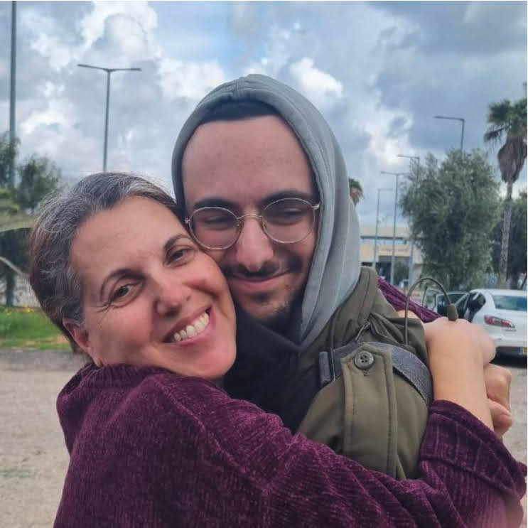 "אמא, רק שתדעי – היום הצלתי חיים." "אמא, רק שתדעי – היום הצלתי חיים."