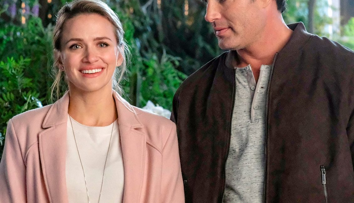 7 Couples Who Starred in Hallmark Channel Movies Together 7 Couples Who Starred in Hallmark Channel Movies Together