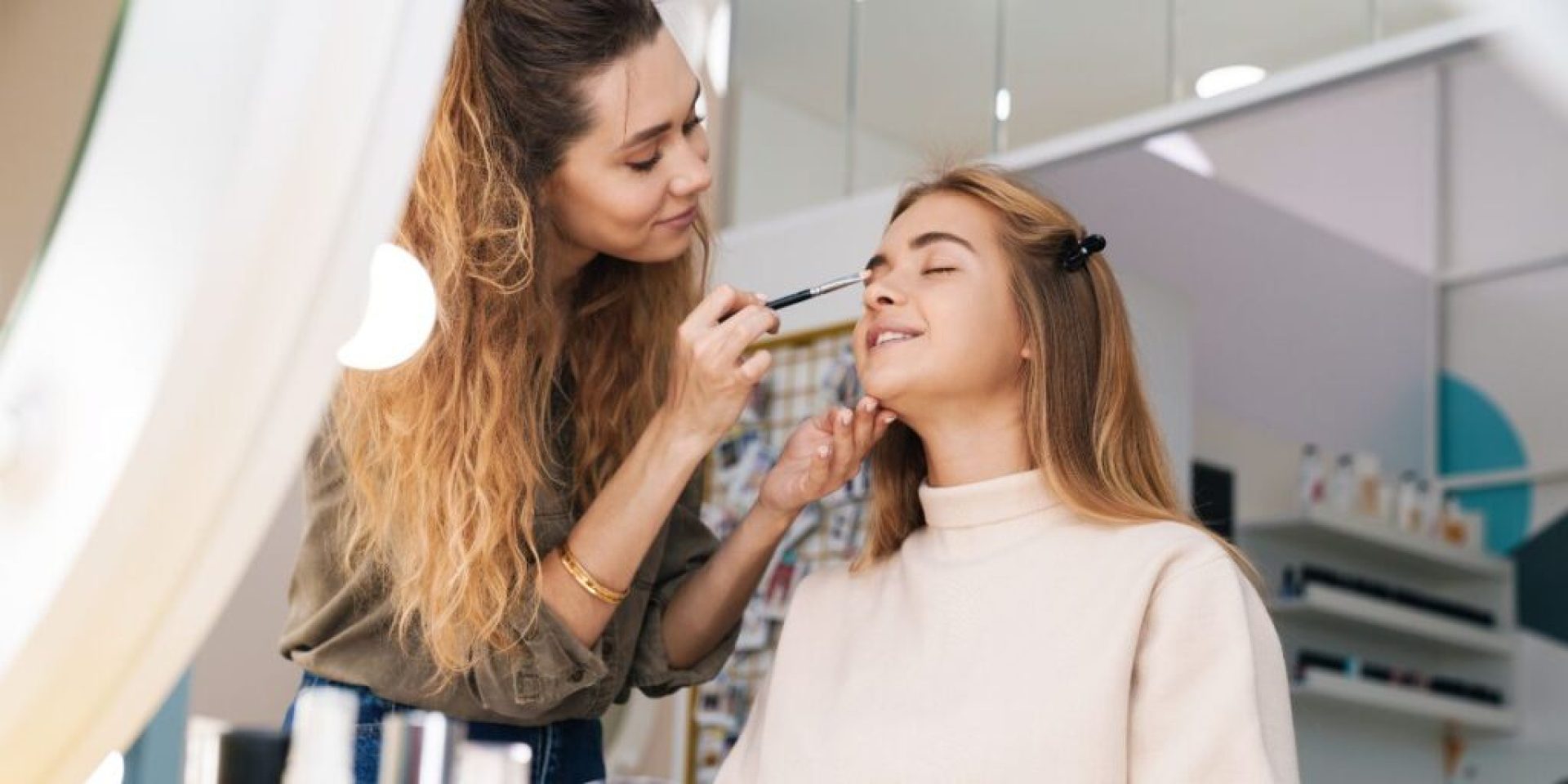 How Can You Create a Long-Lasting Makeup Look? How Can You Create a Long-Lasting Makeup Look?