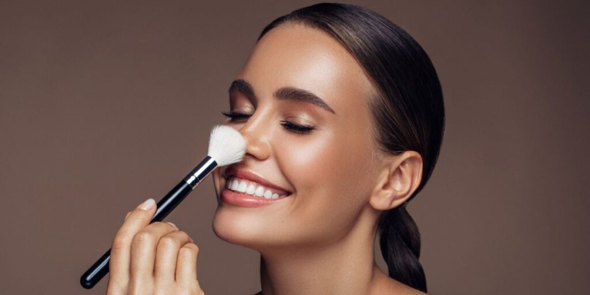How Can You Make Your Makeup Stay Put During Humid Weather? How Can You Make Your Makeup Stay Put During Humid Weather?