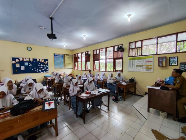 SMAN 1 Ponggok Gelar Simulasi SNBT Bersama EduBrand SMAN 1 Ponggok Gelar Simulasi SNBT Bersama EduBrand