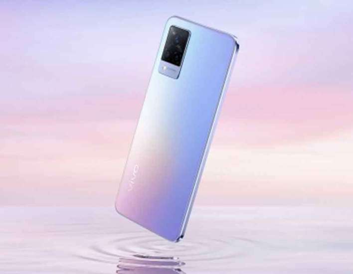Vivo V21: A Deep Dive Into The Stylish And Camera-Centric Mid-Range Marvel Vivo V21: A Deep Dive Into The Stylish And Camera-Centric Mid-Range Marvel