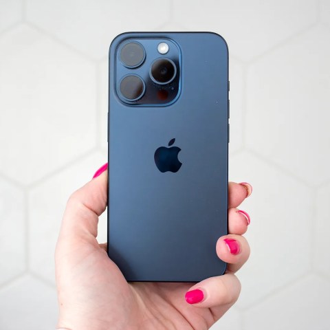 Apple IPhone 14: A Comprehensive Review Apple IPhone 14: A Comprehensive Review