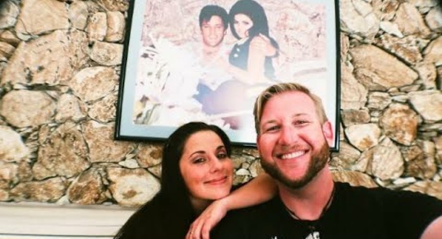 ELVIS PRESLEY Palm Springs HONEYMOON Home Tour! ELVIS PRESLEY Palm Springs HONEYMOON Home Tour!