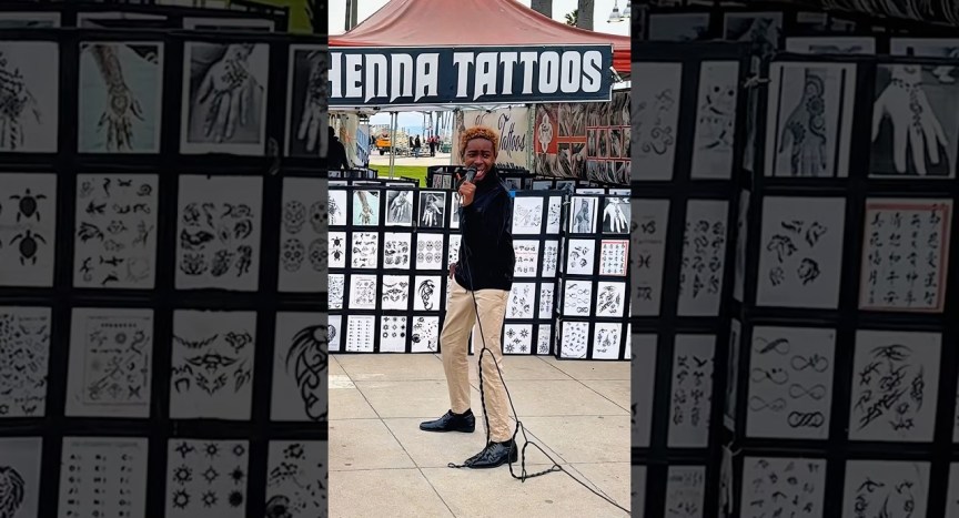 BRO IS A LITTLE STAR FROM LOS ANGELES #losangelesbeach #venicebeachcalifornia #littlestar #artista BRO IS A LITTLE STAR FROM LOS ANGELES #losangelesbeach #venicebeachcalifornia #littlestar #artista