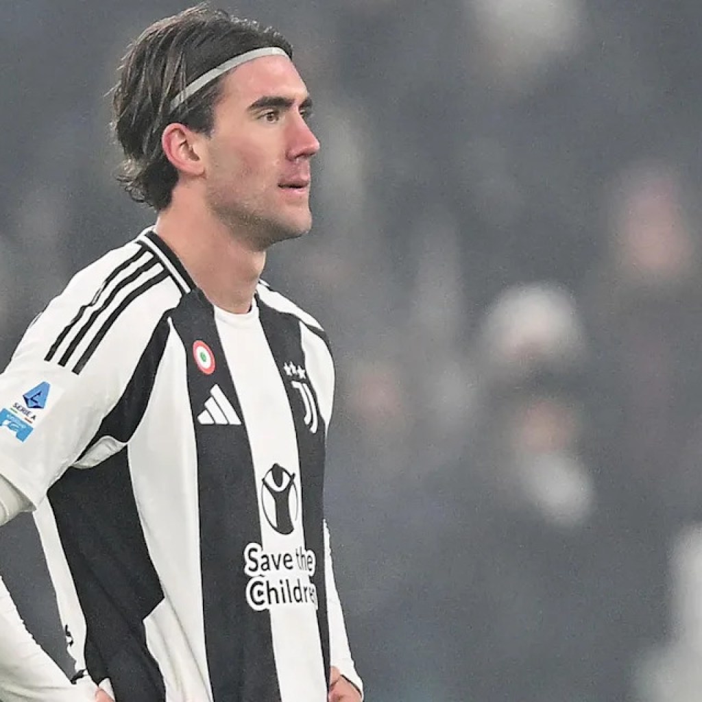 Latest Vlahovic contact with Milan retains hope alive