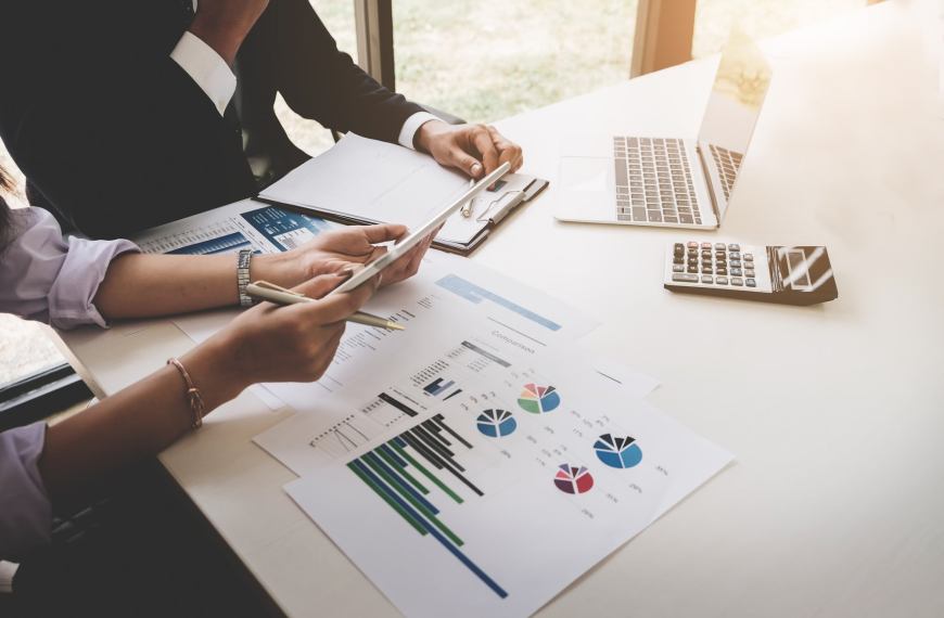 The Pros and Cons of Your Brand Using Affiliate Links | Entrepreneur The Pros and Cons of Your Brand Using Affiliate Links | Entrepreneur