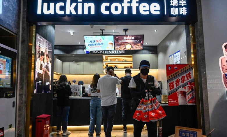 China's largest coffee chain is known for its cashier-free store China's largest coffee chain is known for its cashier-free store