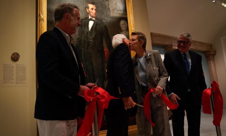Trump fires director of Smithsonian National Portrait Gallery for alleged promotion Trump fires director of Smithsonian National Portrait Gallery for alleged promotion