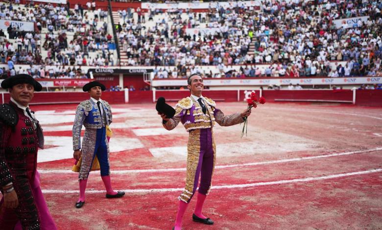 Those who specialize in bullfighting in Mexico feel that the recent ban has undermined the sacred tradition Those who specialize in bullfighting in Mexico feel that the recent ban has undermined the sacred tradition