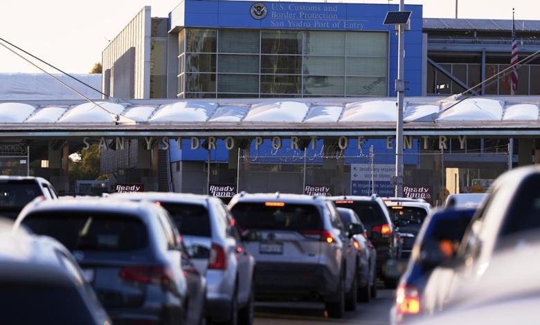 2 US Border Patrol Persons Accused of Bribery of Wielding a Man Without Documents 2 US Border Patrol Persons Accused of Bribery of Wielding a Man Without Documents