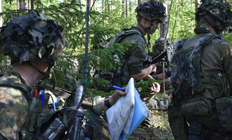 Finnish soldiers are using paper maps to the old school, so if the enemy turns off the GPS, they are ready Finnish soldiers are using paper maps to the old school, so if the enemy turns off the GPS, they are ready