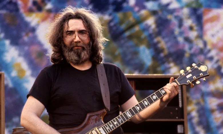 The Thankful Dead details Jerry Garcia's final years filming “Bar of Hell” The Thankful Dead details Jerry Garcia's final years filming “Bar of Hell”