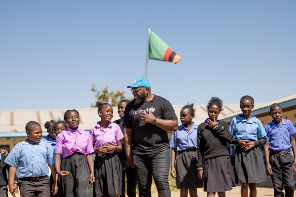 Photo News Release: Rugby legend and United Nations Children's Fund (UNICEF) Regional Ambassador Tendai “The Beast” Mtawarira visits Zambia to highlight educational challenges Photo News Release: Rugby legend and United Nations Children's Fund (UNICEF) Regional Ambassador Tendai “The Beast” Mtawarira visits Zambia to highlight educational challenges