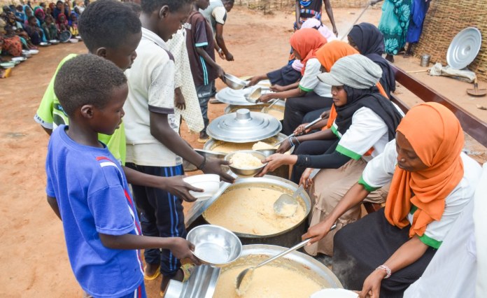 Sudan: Funding Cuts Amidst Conflict Leave Sudanese Starving, Women and Children Particularly Affected Sudan: Funding Cuts Amidst Conflict Leave Sudanese Starving, Women and Children Particularly Affected