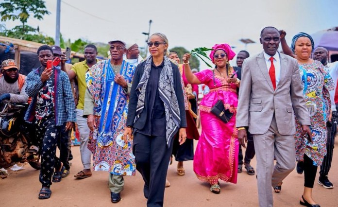 Cameroon: The Woman Daring to End Cameroon President’s 43-Year Rule Cameroon: The Woman Daring to End Cameroon President’s 43-Year Rule