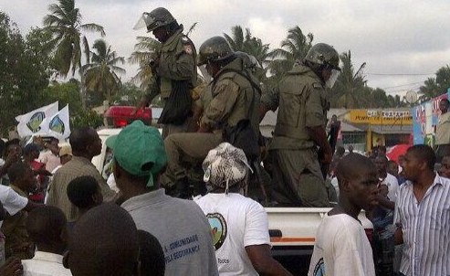 Mozambique: Police Fire on Opposition Parade – Ensure Accountability; Adopt Effective Reforms for Policing Protests Mozambique: Police Fire on Opposition Parade – Ensure Accountability; Adopt Effective Reforms for Policing Protests