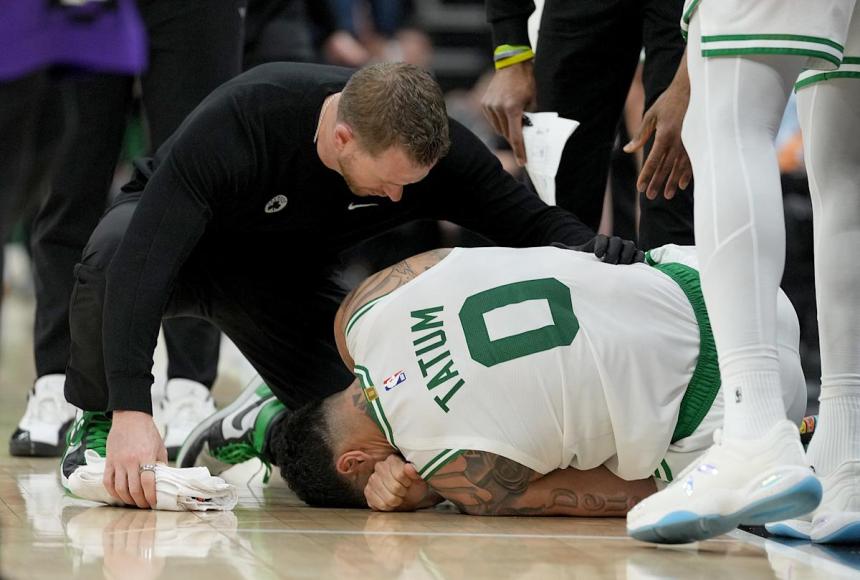 Jayson Tatum leaves Celtics’ win against Kings with painful ankle injury, says he’s ‘OK’ Jayson Tatum leaves Celtics’ win against Kings with painful ankle injury, says he’s ‘OK’