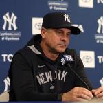 Yankees manager Aaron Boone opens spring training with some shade for the Dodgers Yankees manager Aaron Boone opens spring training with some shade for the Dodgers