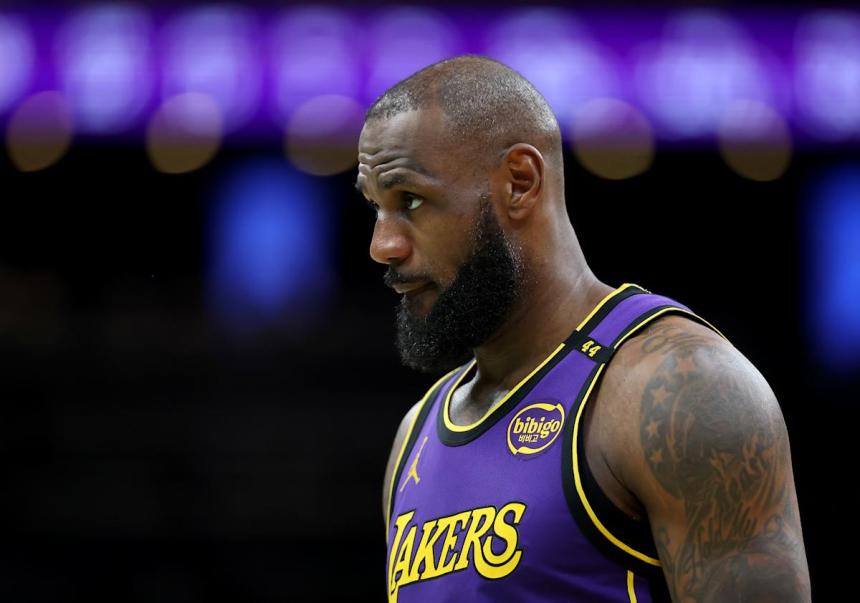 LeBron James expected to miss 1-2 weeks with groin strain, will be reevaluated after 24 hours rest LeBron James expected to miss 1-2 weeks with groin strain, will be reevaluated after 24 hours rest