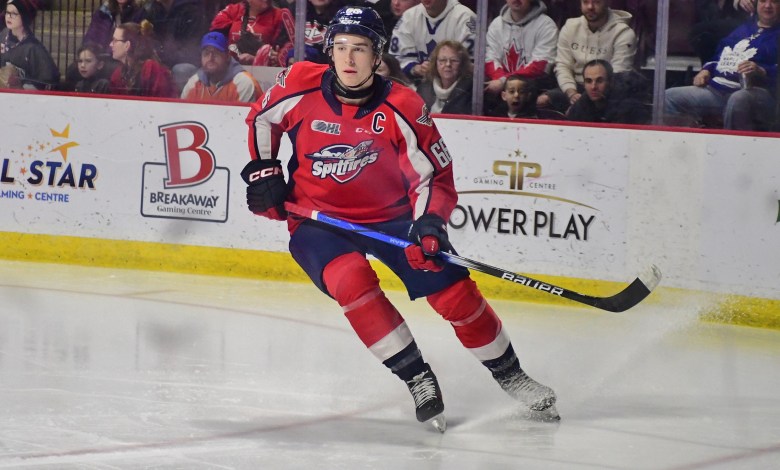 (2) 3 harvests of Spitfires 8-4 (7) Greyhounds-Hockey Writer-OHL (2) 3 harvests of Spitfires 8-4 (7) Greyhounds-Hockey Writer-OHL