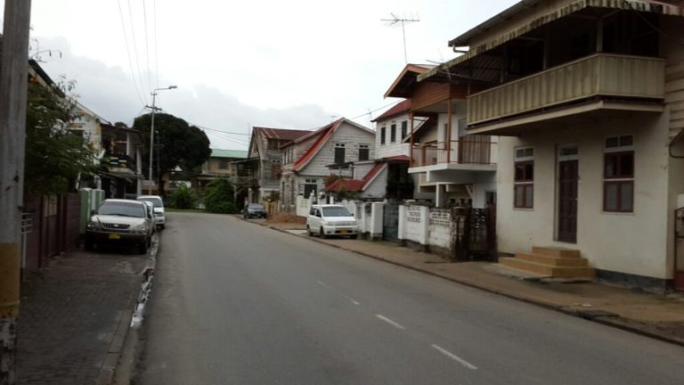 Huis Stoelmanstraat: Ontmoeting met het Ongewone Huis Stoelmanstraat: Ontmoeting met het Ongewone