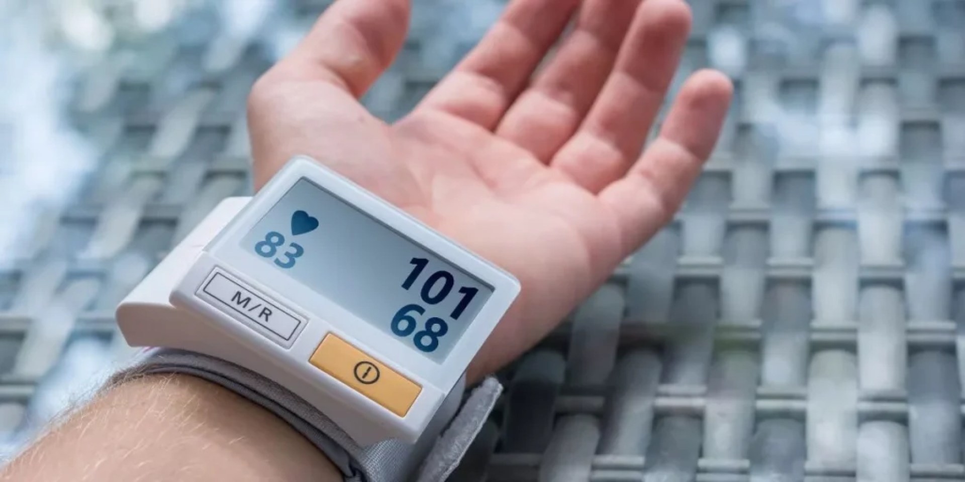 How Do Wearable Blood Sugar Monitors Benefit Diabetics? How Do Wearable Blood Sugar Monitors Benefit Diabetics?