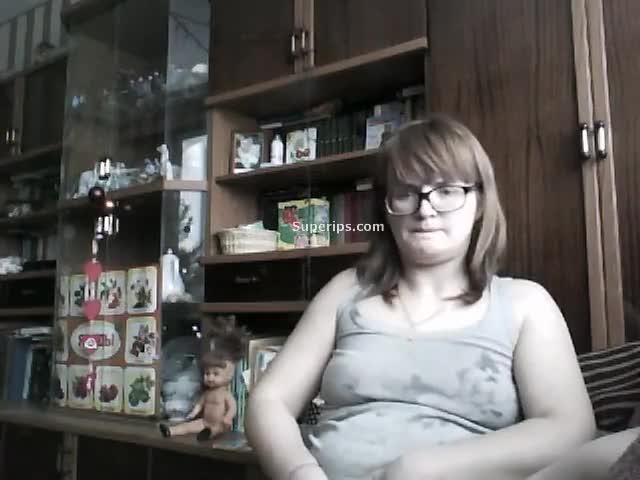 RAT webcam – Nerdy short haired girl masturbates RAT webcam – Nerdy short haired girl masturbates