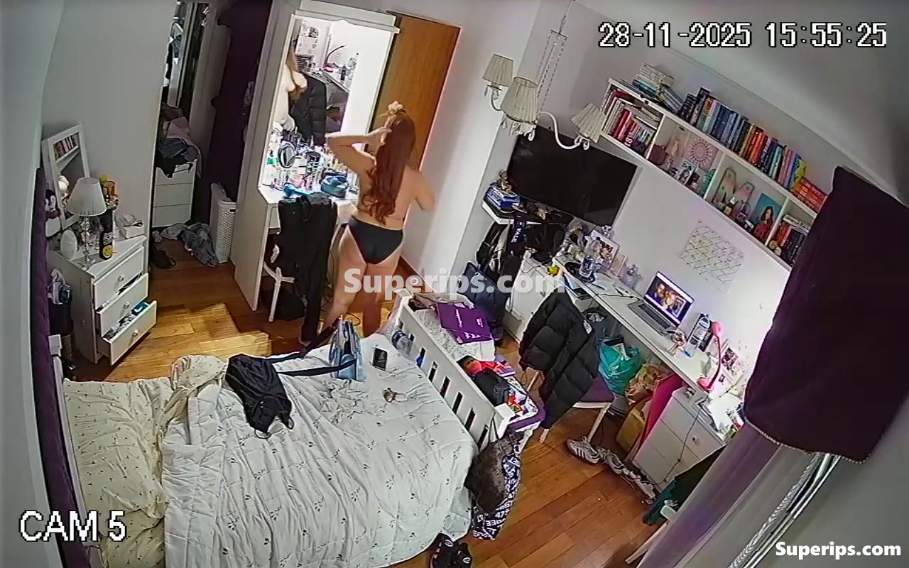 IPCAM – German redhead girl 2 hours of her daily life IPCAM – German redhead girl 2 hours of her daily life