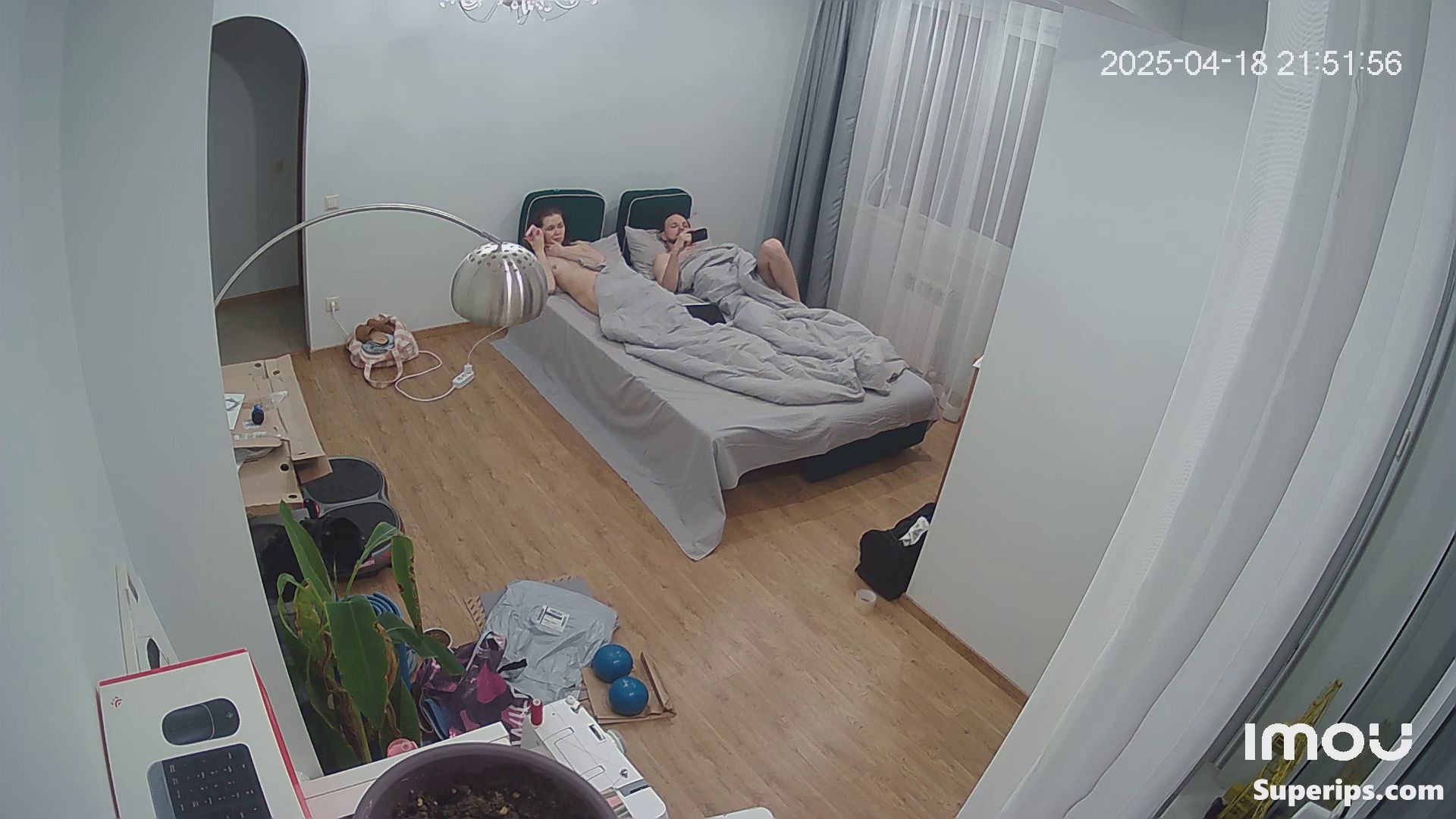 IPCAM – Ukrainian couple naked in their bedroom IPCAM – Ukrainian couple naked in their bedroom