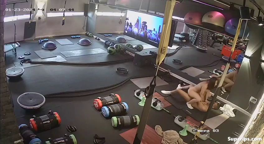 IPCAM – German MILF has sex with her trainer IPCAM – German MILF has sex with her trainer