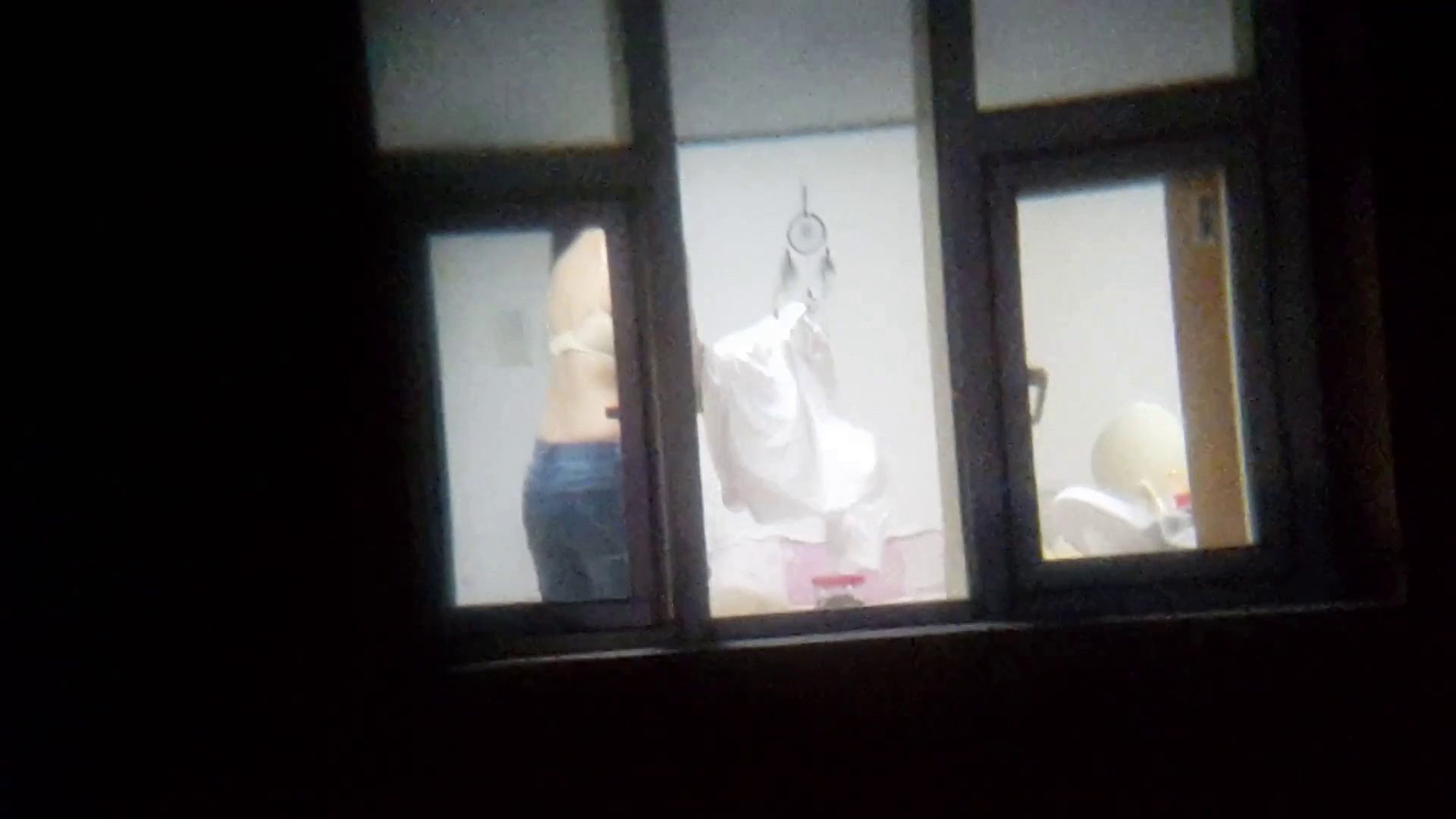 IPCAM – Korean family spied by their neighbor IPCAM – Korean family spied by their neighbor