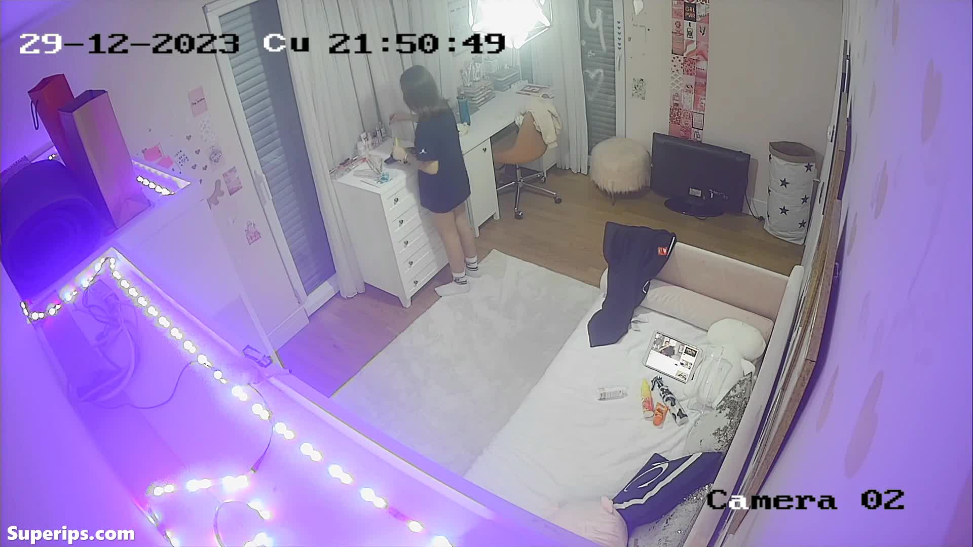 IPCAM – Innocent French girl rubs her tight pussy IPCAM – Innocent French girl rubs her tight pussy