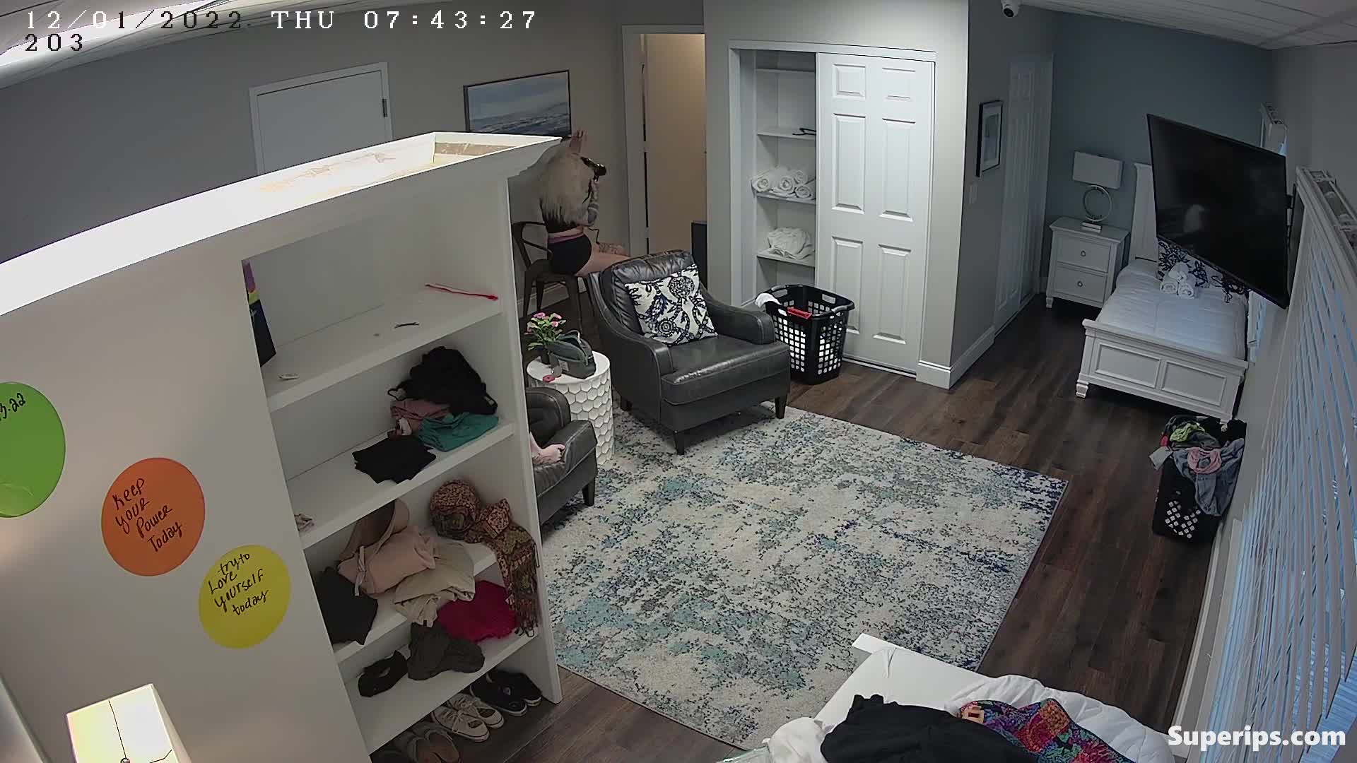 IPCAM – Gorgeous college girls get dressed together IPCAM – Gorgeous college girls get dressed together