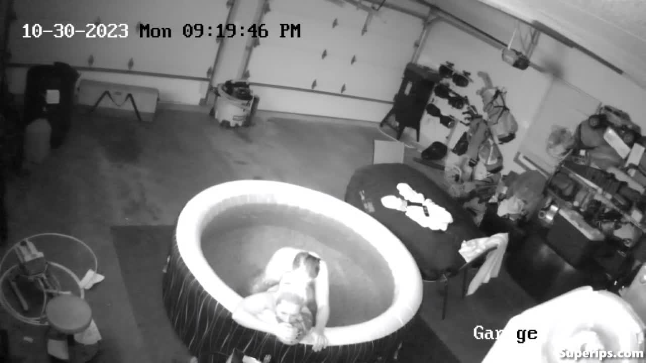 IPCAM – Tattooed Canadian couple fucks in their jacuzzi IPCAM – Tattooed Canadian couple fucks in their jacuzzi