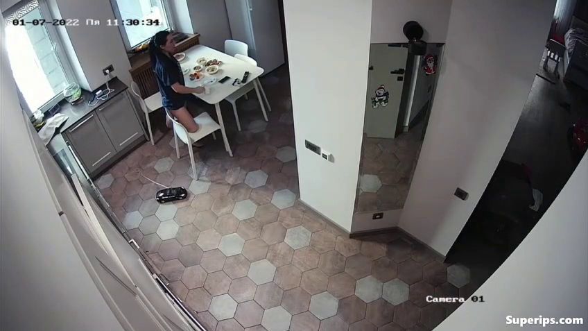 IPCAM – Ukrainian girl gets fucked in the kitchen IPCAM – Ukrainian girl gets fucked in the kitchen