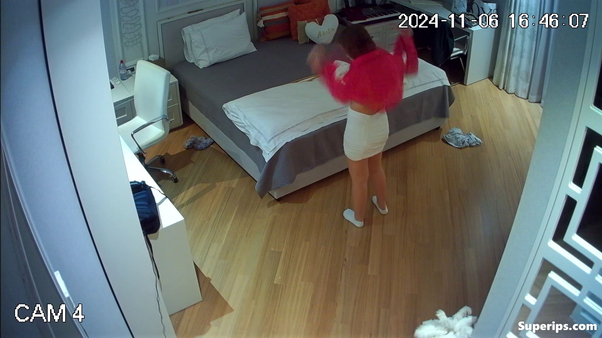 IPCAM – Nerdy German girl changes her panties IPCAM – Nerdy German girl changes her panties