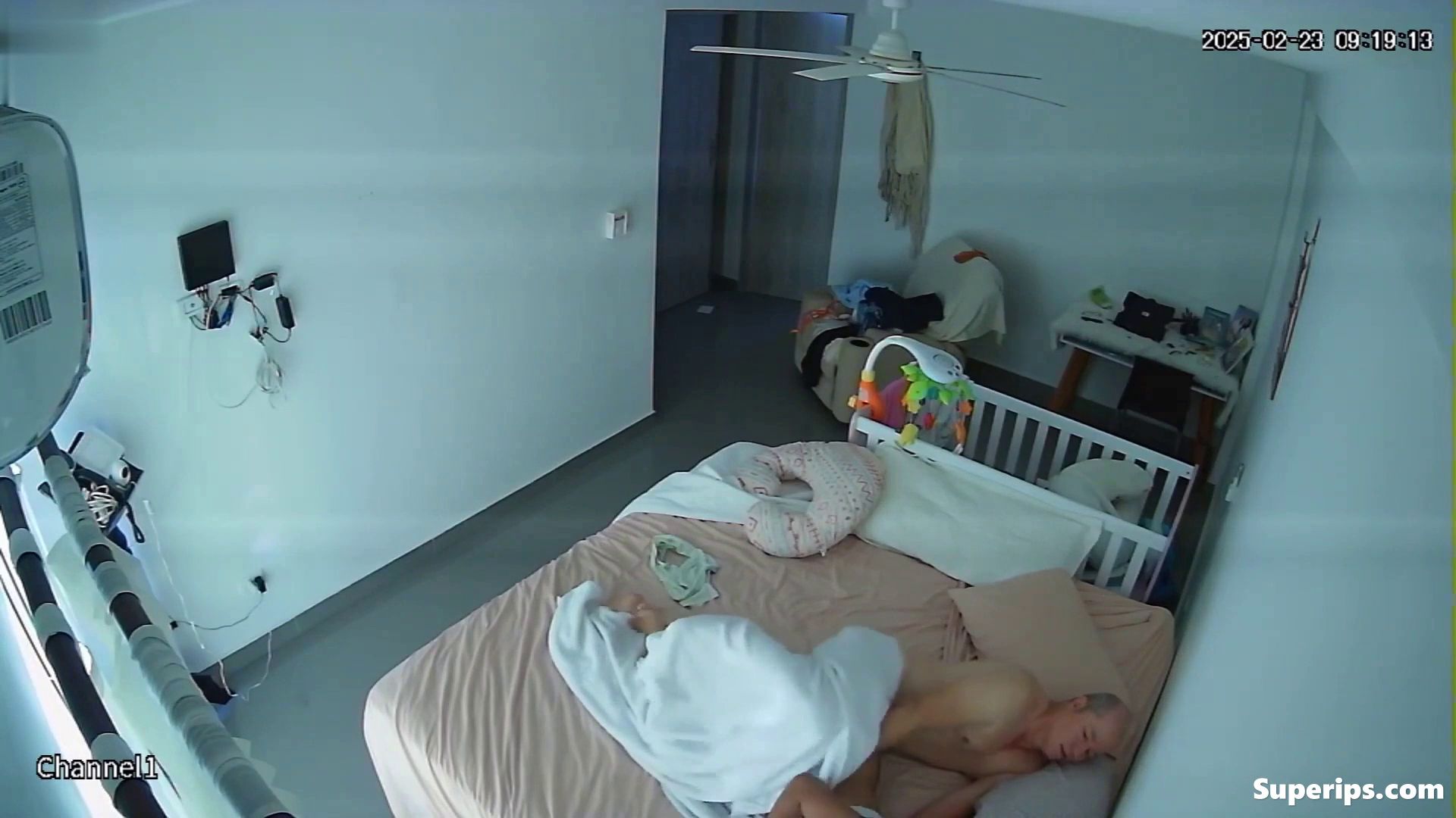 IPCAM – Latina mother gets fucked by an old man IPCAM – Latina mother gets fucked by an old man