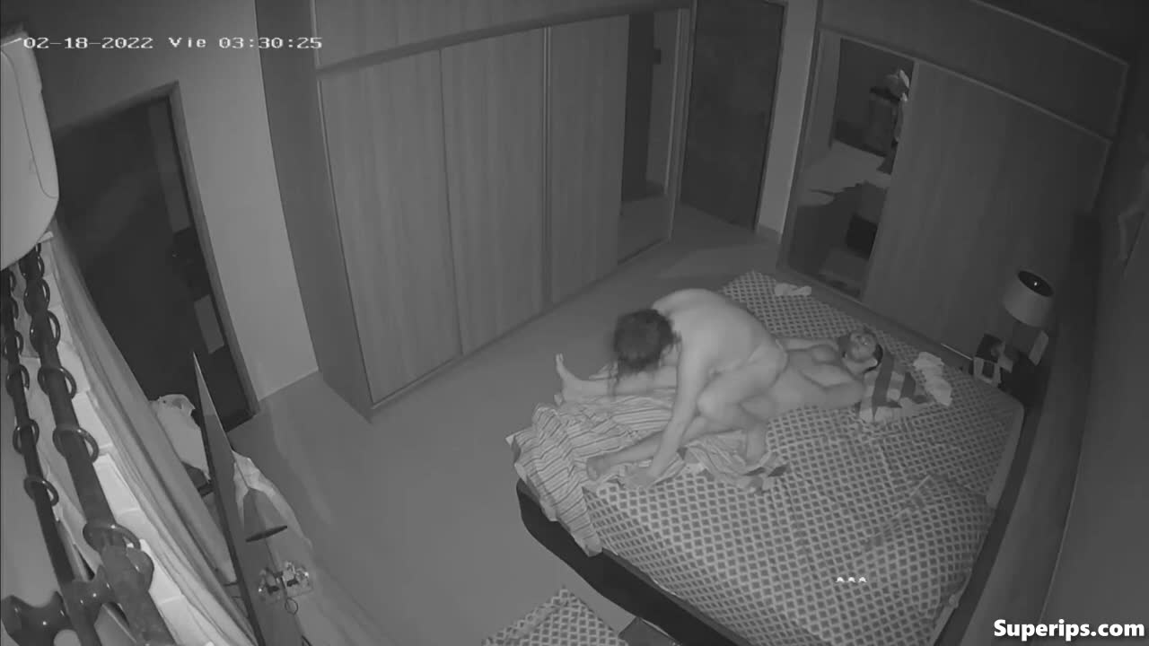 IPCAM – Spanish married couple fucks in the dark IPCAM – Spanish married couple fucks in the dark