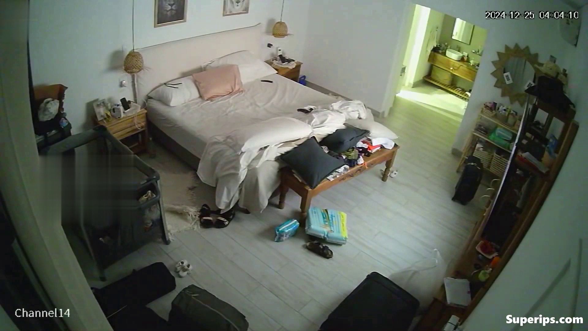 IPCAM – Italian mom gets penetrated all night long IPCAM – Italian mom gets penetrated all night long