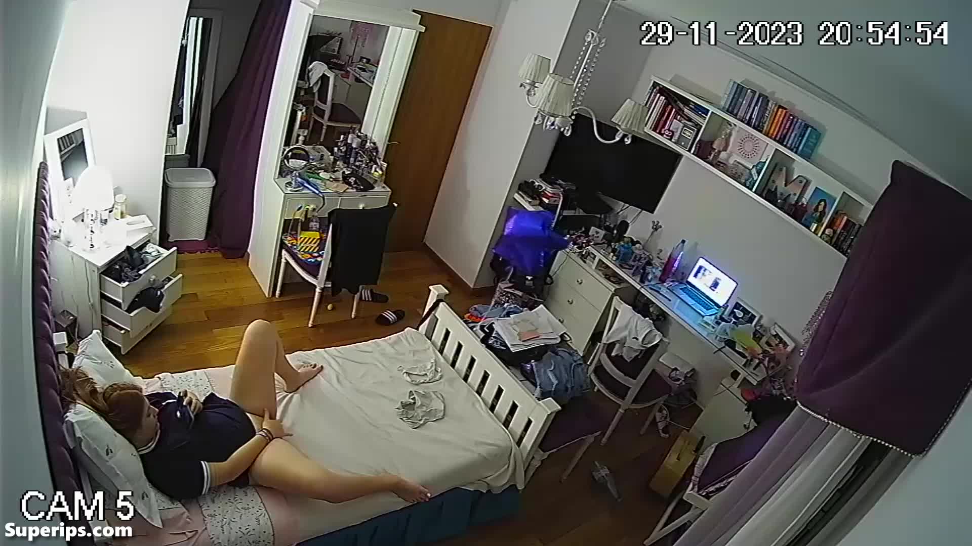 IPCAM – Redhead girl masturbates until she wets the bed IPCAM – Redhead girl masturbates until she wets the bed