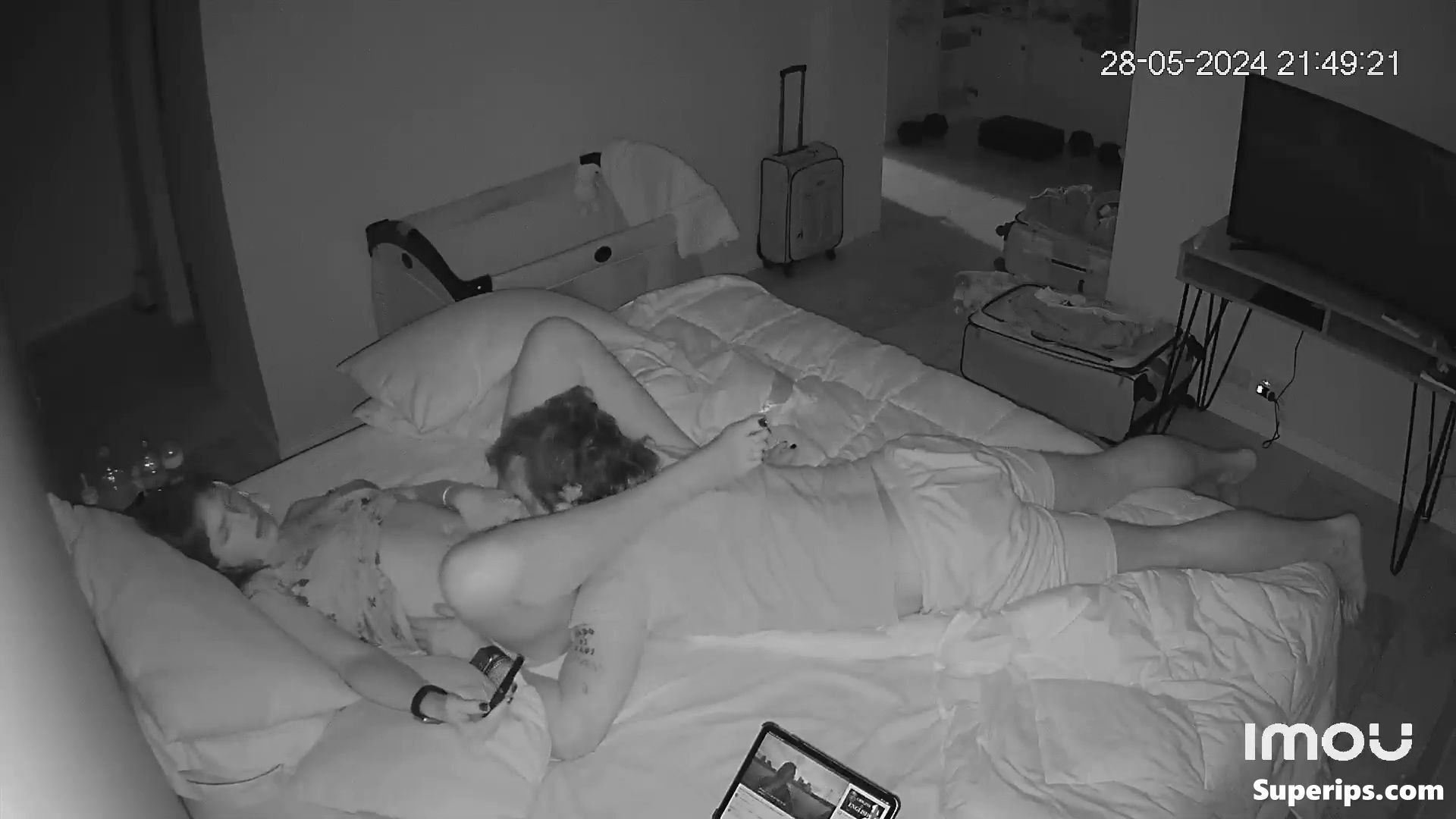 IPCAM – Horny American mom gets oral sex IPCAM – Horny American mom gets oral sex