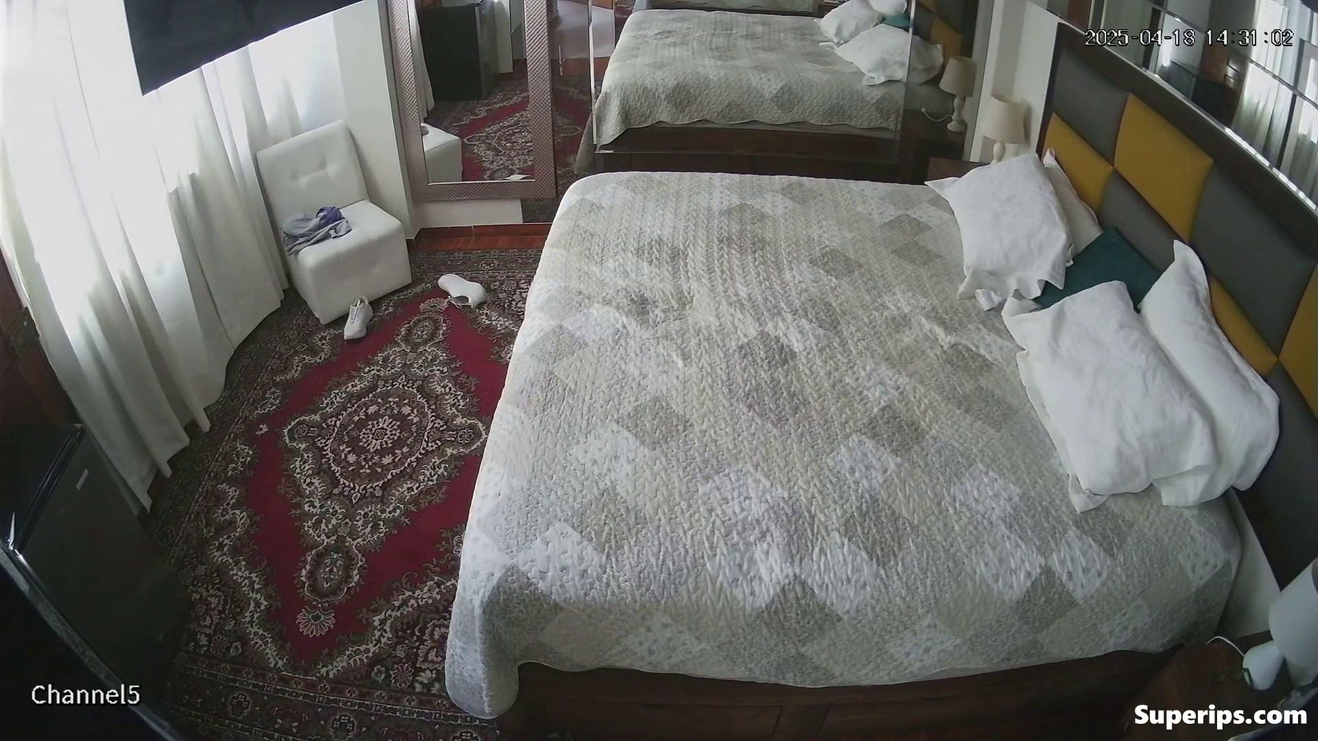 IPCAM – Old man has sex with a young Latina girl IPCAM – Old man has sex with a young Latina girl