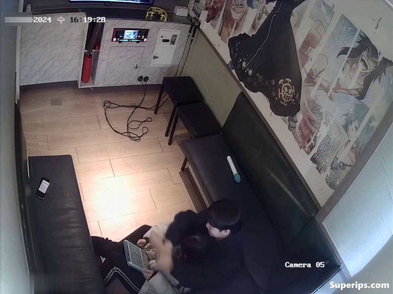 IPCAM – Korean university couple in karaoke IPCAM – Korean university couple in karaoke