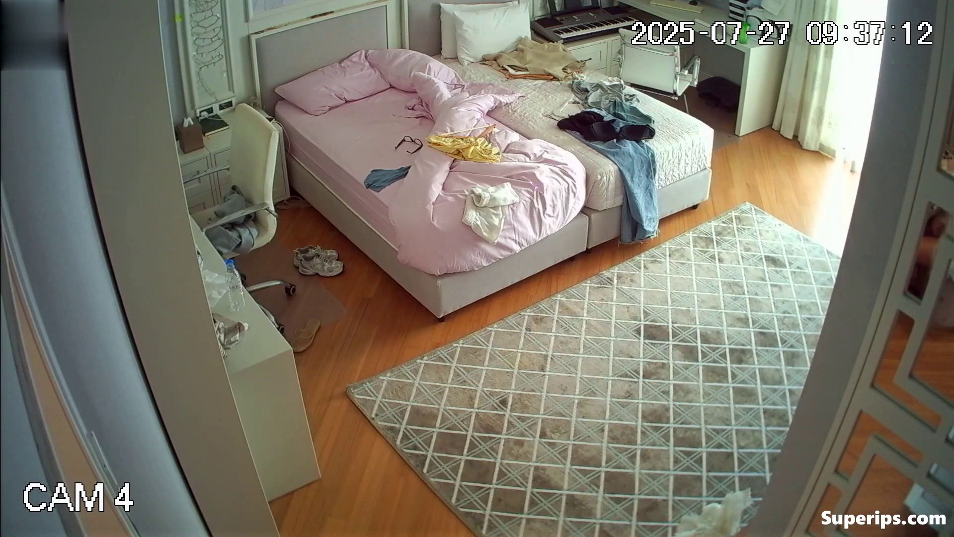 IPCAM – British nerdy girl in her room IPCAM – British nerdy girl in her room