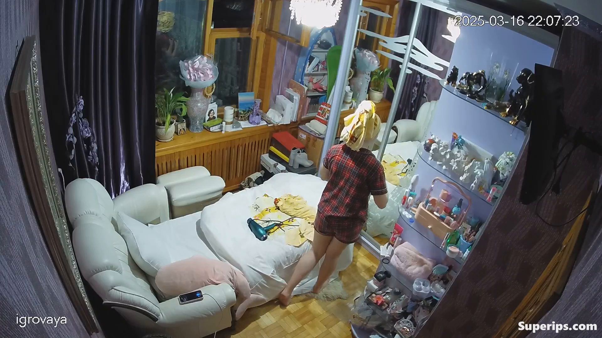 IPCAM – Petite Russian girl naked in her room IPCAM – Petite Russian girl naked in her room