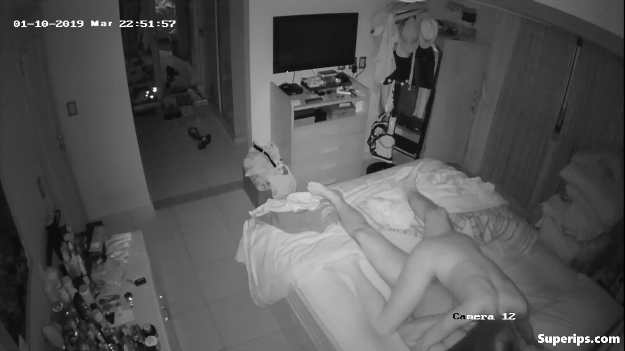 IPCAM – Gorgeous skinny wife gets fucked in her bed IPCAM – Gorgeous skinny wife gets fucked in her bed